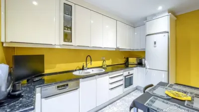 Terraced house in Casc Antic photo 15