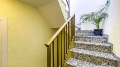 Terraced house in Casc Antic photo 16