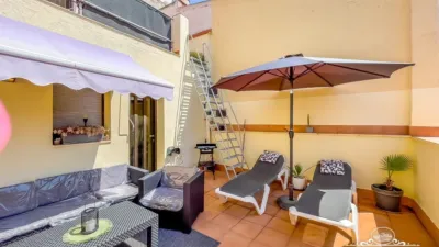 Terraced house in Casc Antic photo 58