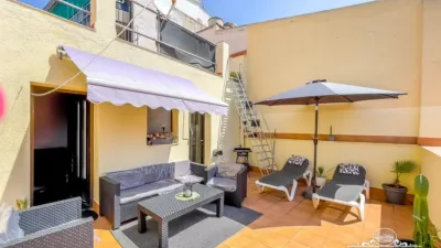 Terraced house in Casc Antic photo 61