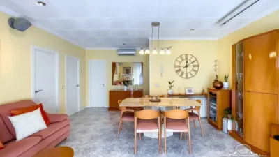 Terraced house in Casc Antic photo 7