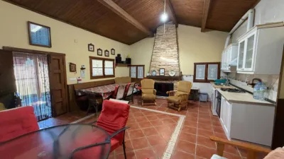 Rustic farm in Malpartida de Plasencia photo 8