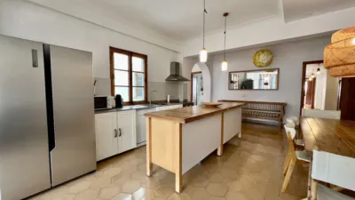 Apartment on Compte Sellent Street, No. 18 photo 5