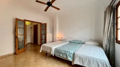 Apartment on Compte Sellent Street, No. 18 photo 9