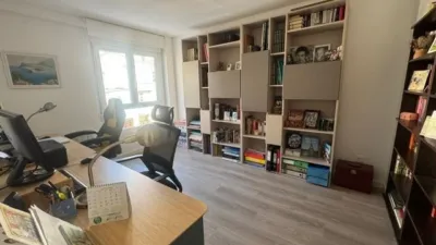 Apartment in Ensanche photo 8