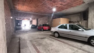 Garaje en venta en Os Mallos-A Falperra - Más
