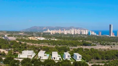 Chalet in Golf Bahía Urbanization photo 15