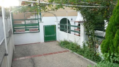 Terraced house in Viana de Cega photo 9