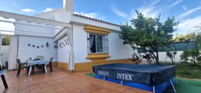 Chalet in Nuevo Portil photo 2
