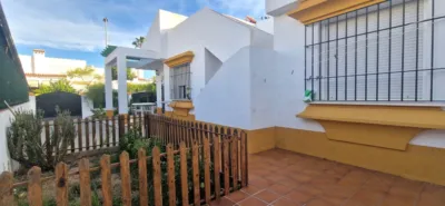 Chalet in Nuevo Portil photo 4