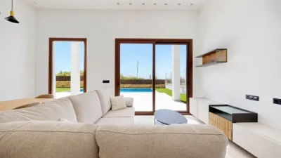 Chalet on Calle Mexic de photo 6