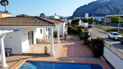 Chalet on Calle Tormos, No. 4 photo 5