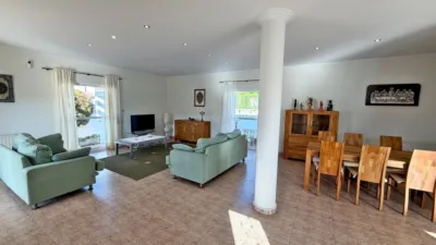 Chalet on Calle Tormos, No. 4 photo 6