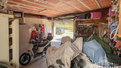 Chalet in Urbanitzacions del Nord photo 37