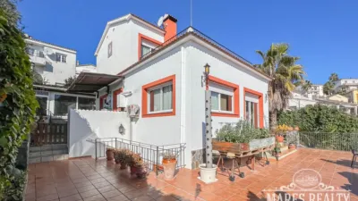 Chalet in Urbanitzacions del Nord photo 3