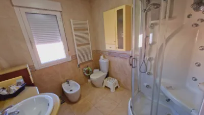 Chalet en venta en Morales del Vino, Morales del Vino de 190.000 €