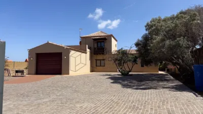 Villa in El Matorral photo 6