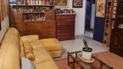 Chalet en venta en Utebo, Utebo de 290.000 €