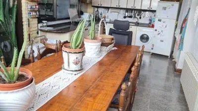 Chalet en venta en Utebo, Utebo de 290.000 €