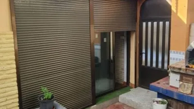 Chalet en venta en Utebo, Utebo de 290.000 €