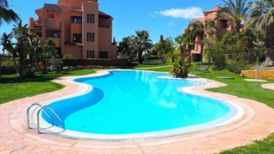 Apartment in Golf Bahía Urbanization photo 2