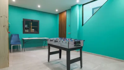 Chalet on Carrer Lisboa photo 8