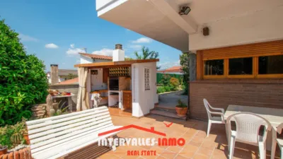 Chalet in La Sagrera photo 10