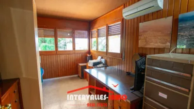 Chalet in La Sagrera photo 35