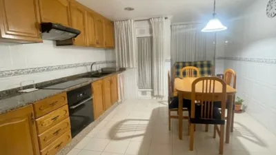 Piso en alquiler en Mislata, Zona Plaça País Valencià-Plaça Major (Mislata) de 1.000 €<span>/mes</span>