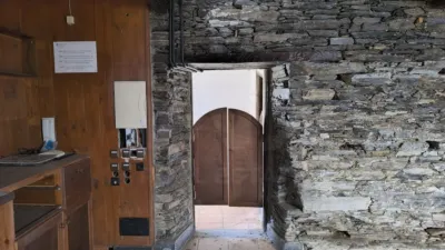 Casa – Valdoviño, Villapinos, Meirás - Más