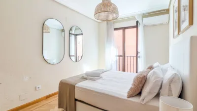 Apartment in Palacio photo 13