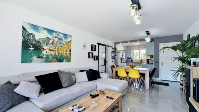 Apartment at Base Aèria de Pollença photo 11