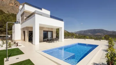 Villa in Polop photo 2
