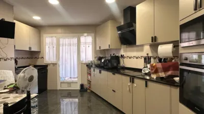 Flat in Sant Andreu de La Barca photo 2