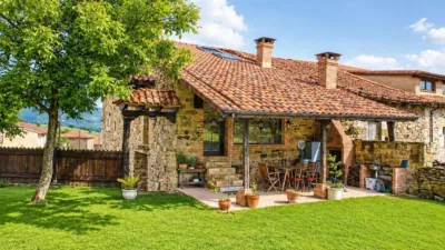 House in Bostronizo photo 3