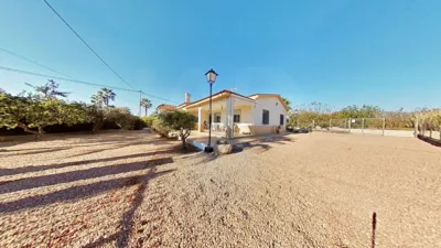 Chalet in Crevillent photo 3