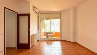 Top floor flat in El Guinardó photo 6