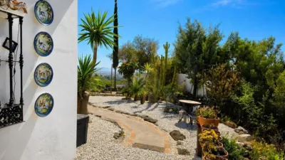 Villa in El Romeral-Santa Amalia photo 4