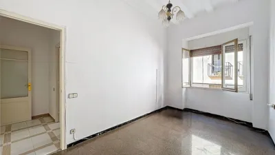 Apartment in Centre photo 11
