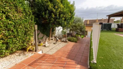 Semi-detached House in Can Roca-Muntanyeta photo 5