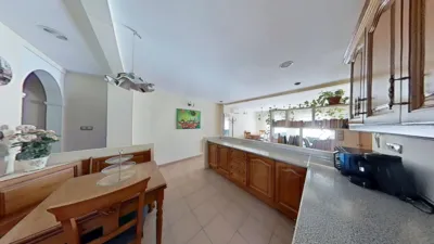 Apartment in Elche photo 8