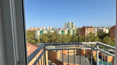 Piso en La Verneda-La Pau photo 12