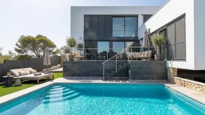 House in Canyelles photo 35