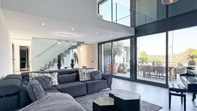 House in Canyelles photo 3
