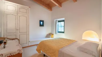 House in Navata photo 23