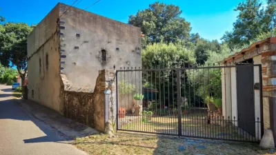House in Navata photo 36