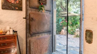 House in Navata photo 4