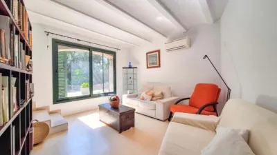 House in Navata photo 7