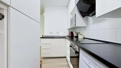 Apartment in Centre photo 10
