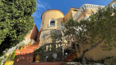 House in Port Esportiu-Canyelles-Puig Rom photo 2